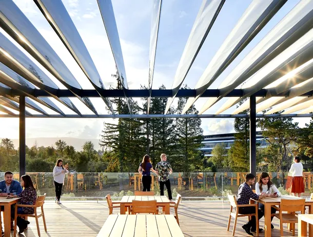 Apple vrea să-și păstreze talentele. Cum face asta?