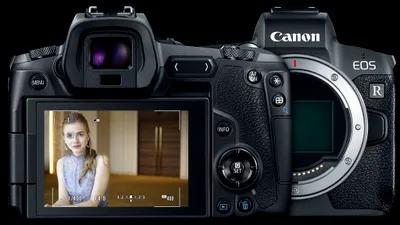 Canon cere 100 de dolari pe un update de firmware pentru camerele EOS R