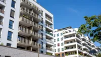 Statul vrea banii românilor. S-a dat ordin de la UE: Proprietarii de apartamente trebuie să plătească