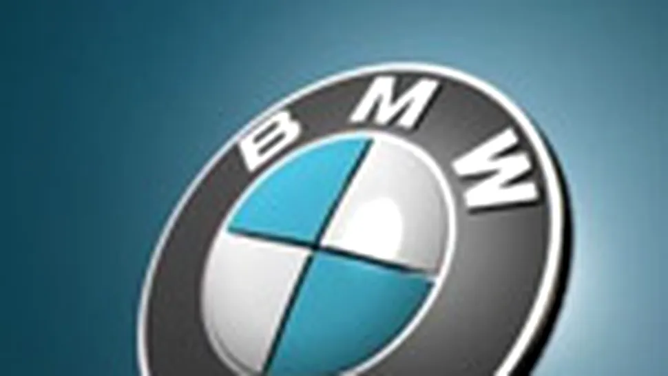 Simulator auto BMW M3 realizat într-un BMW M3