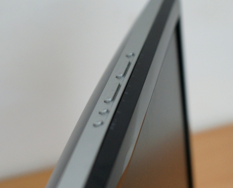 Asus 22T1E - butoanele de pe latura superioară