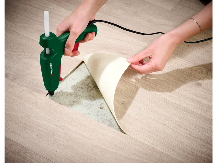 pistol de lipit la cald