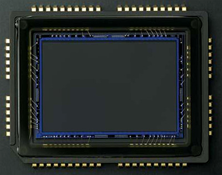 CCD 10 MP - Nikon D80