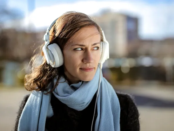 Substanțe periculoase au fost găsite în toate căștile testate de proiectul ToxFREE, fie că e vorba de Temu sau Bose