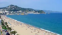 Plaje închise și alerte sanitare în Europa. Bacteria care profită de temperaturile tot mai ridicate