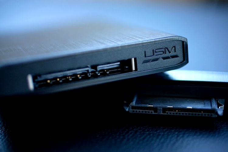 Seagate Backup Plus Portable - adaptorul USB detaţabil