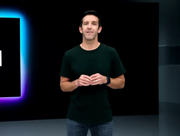 Cine este John Ternus, cel care va fi noul CEO al Apple?