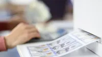 Se schimbă banii. Statul care își schimbă bancnotele: Vechile bancnote vor fi înlocuite cu cele noi