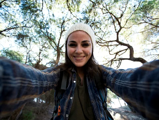 Fără selfie-uri în safari: cum schimbă noile reguli turismul în zonele sălbatice