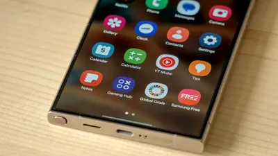 Saga ONE UI 7 continuă: Actualizarea stabilă pentru Galaxy S24 întârzie și mai mult
