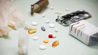 Pensionarii primesc mai puține medicamente compensate la pensie! Cine va lua 330 lei gratuit?