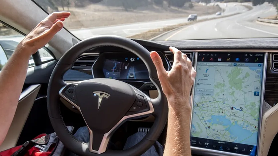 Şoferii care folosesc funcţia Autopilot pe Tesla sunt implicaţi în mai puţine accidente