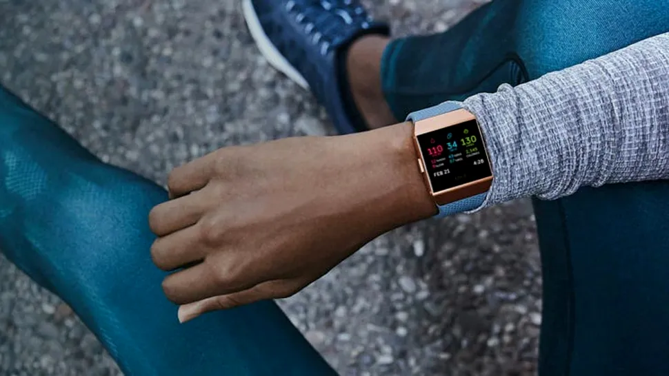 Smartwatch-ul Fitbit Ionic, retras de pe piață. Compania oferă banii înapoi utilizatorilor și avertizează risc de arsuri la nivelul pielii