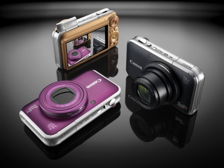 Canon PowerShot SX210 IS este disponibilă în magazine