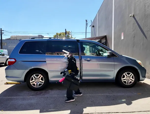 O companie din San Francisco susține că oferă servicii de curățenie cu ajutorul roboților umanoizi. Experții sunt sceptici