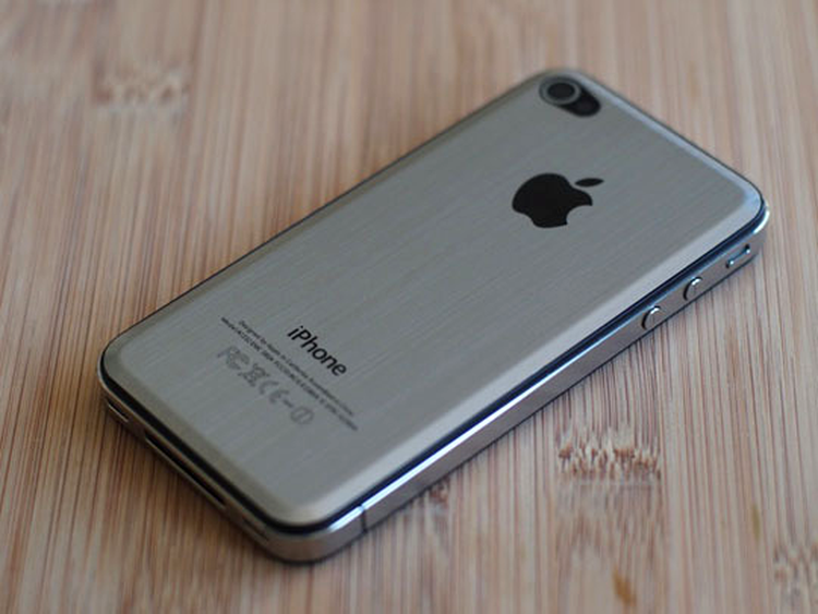 Unele zvonuri spun că iPhone 5 va avea carcasă metalică