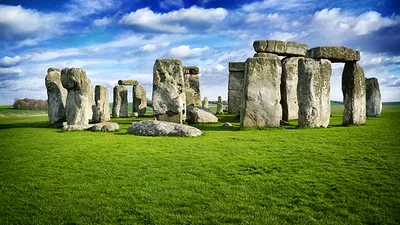 Stonehenge, construit cu ajutorul unor coşuri de nuiele uriaşe?