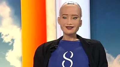 Un android înzestrat cu inteligenţă artificială a declarat, într-o emisiune TV, că roboţii le sunt superiori oamenilor