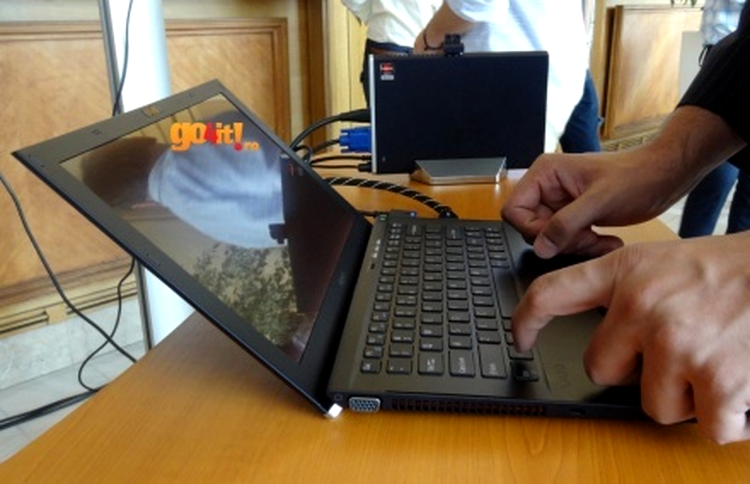 Sony VAIO Z - disponibil şi în România