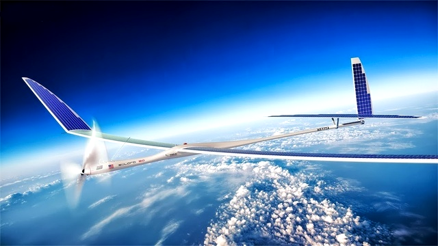 Un avion fără pilot, alimentat cu energie solară, folosit pe post de router