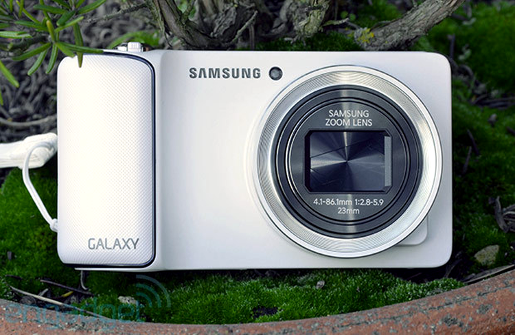 Samsung pregăteşte un model Galaxy Camera cu tehnologie Mirrorless