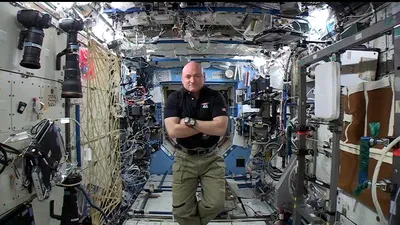 Efectele pe care încă le au asupra astronautului Scott Kelly cele 340 de zile petrecute în spaţiu
