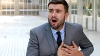 Lucrezi peste 55 de ore pe săptămână? Riscul de AVC crește cu 35%. Ce spun cardiologii despre efectele muncii excesive asupra inimii