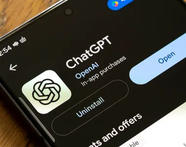 Sistemul publicitar al ChatGPT urmărește activitatea de navigare a utilizatorilor pe site-uri web: experții în confidențialitate trag un semnal de alarmă