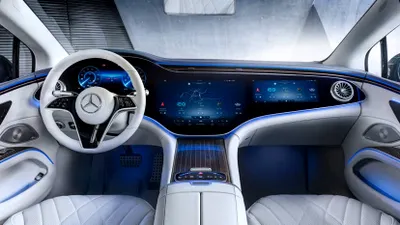 Mercedes-Benz aduce înapoi butoanele fizice după valul de critici privind ecranele tactile