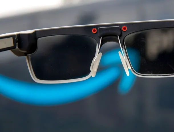 Amelia, ochelari cu AI și AR pentru angajații Amazon