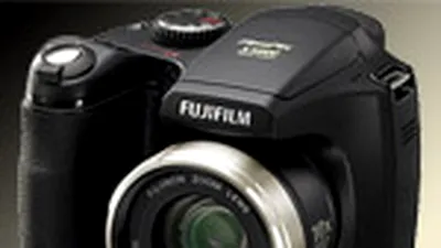 Recitalul FujiFilm continuă cu S5800 şi Z100fd