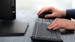 Dell a lansat o tastatură și un mouse care se încarcă în câteva secunde