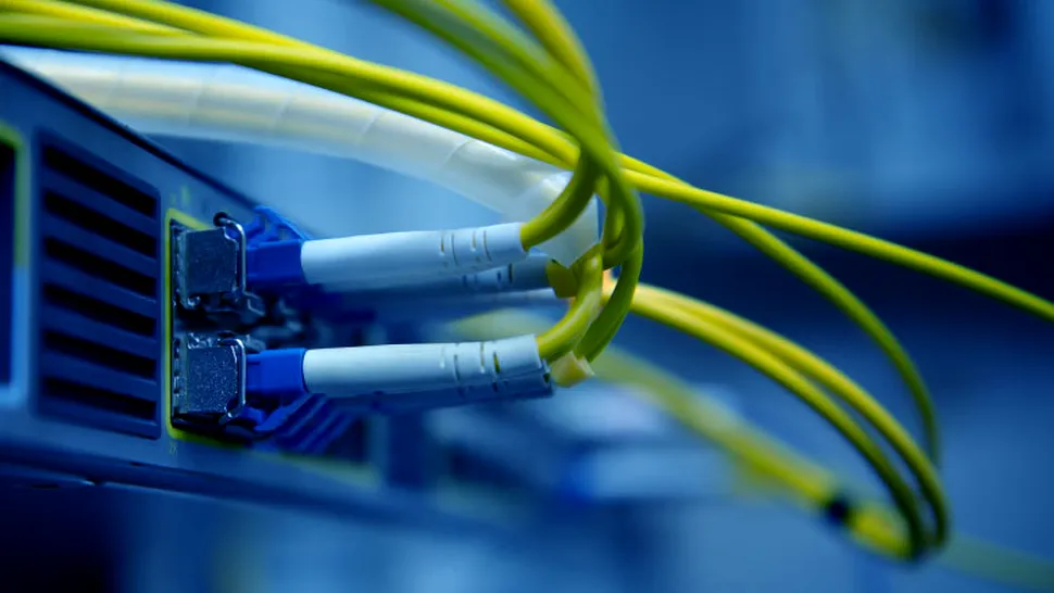 Accesul internet în regiuni din Europa de Est, perturbat temporar în urma sabotării mai multor cabluri de fibră optică