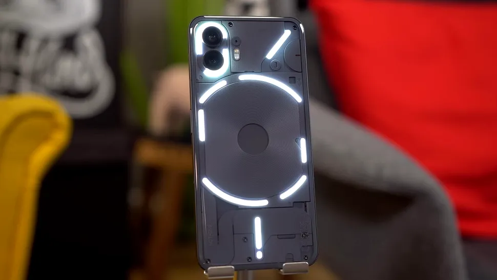 Nothing Phone (3a) prinde contur: Prima imagine reală sugerează o surpriză