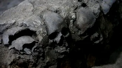 Turnul din cranii umane care i-a speriat pe conquistadori a fost descoperit în Mexic