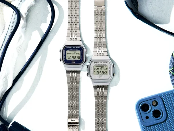 Două noi ceasuri Casio îmbină farmecul retro cu funcția de monitorizare a pașilor