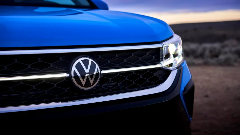 Volkswagen „plagiază” Tesla, anunțând dotări opționale disponibile cu abonament