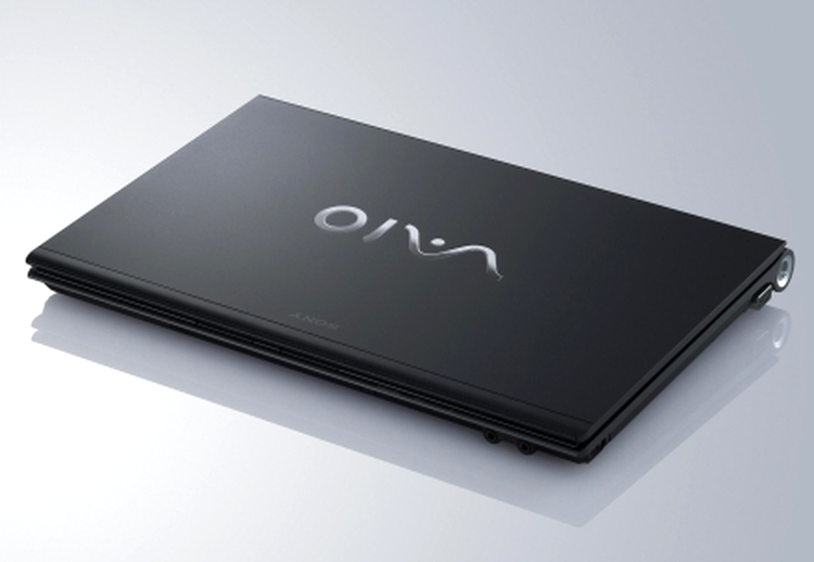 Sony VAIO Z - carcasă din fibră de carbon