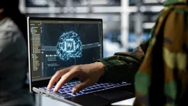 Șeful DNSC: Agențiile de informații rusești folosesc hackeri pentru a destabiliza România