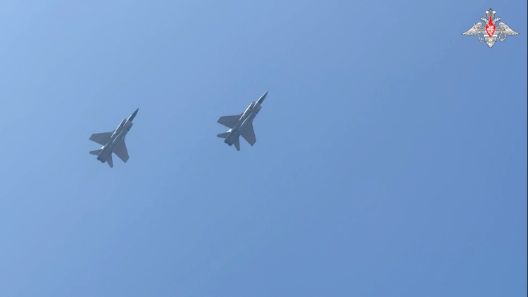 avioane mig-31 deasupra marii japoniei