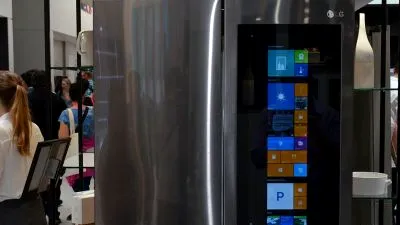 Go4news: LG a instalat Windows 10 pe un frigider inteligent
