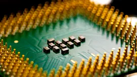 O companie olandeză ar putea schimba tehnologia viitorului, lansând un procesor dedicat computerelor cuantice