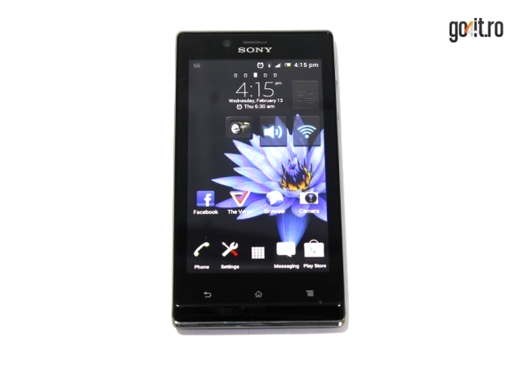 Sony Xperia J ar putea să aibă un panou S-LCD