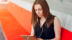 România, penultima din UE la competențe digitale în rândul tinerilor: Ce arată datele Eurostat