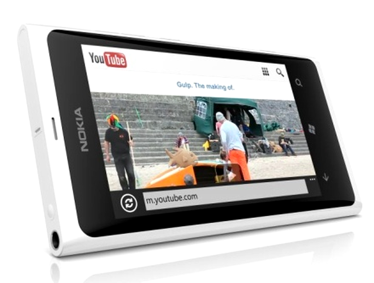 Nokia Lumia 800 alb, disponibil spre sfârşitul lunii