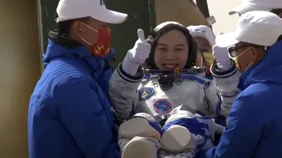 Echipajul de astronauți chinezi de pe stația spațială Tiangong s-a întors pe Pământ