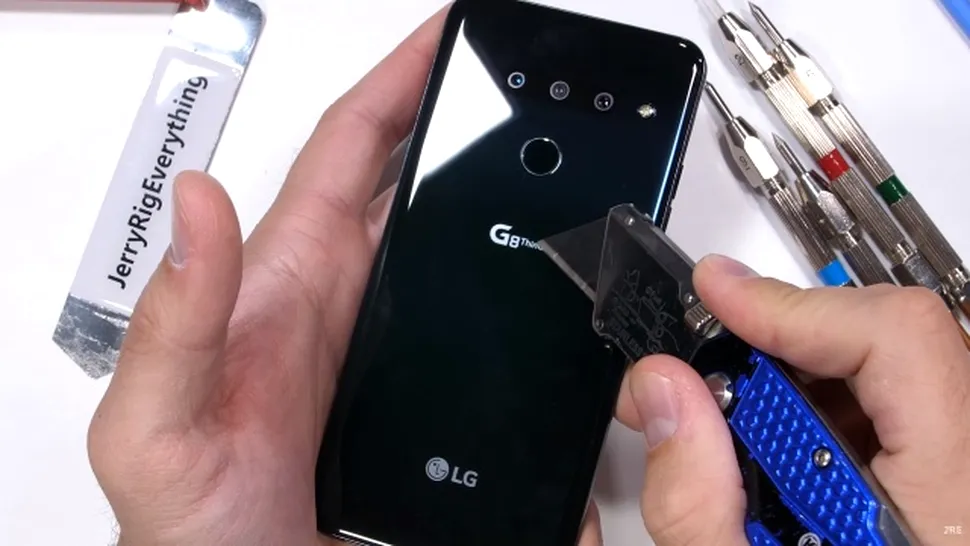Cât de rezistent este LG G8 ThinQ (video)