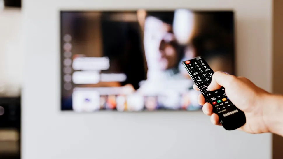Top 3 Smart TV-uri ieftine la Altex. Redefinește divertismentul acasă fără să depășești prea mult bugetul