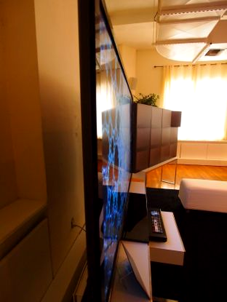 Sharp oferă un televizor LCD de 80 inch