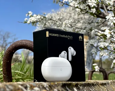 Review HUAWEI FreeBuds Pro 5, căștile in-ear cu izolare fonică de top și sunet foarte echilibrat. Cu ele ești zen în metrou, chiar și la orele de vârf